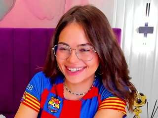 kellycuutie