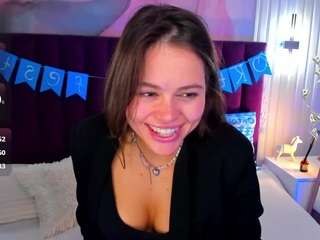 KellyCuutie