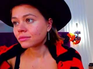 kellycuutie