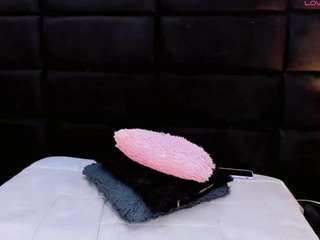 sexyvaleriiaa Live Webcam on CamSoda