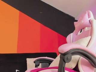 le modèle zaid-lion est en webcam porno dans un show sur le site camsoda, il possède les tags suivants: anal toys,asshole,tattoos,spank,roleplay,orgasm,no smoking,no drinking,handjob,fetish,femboy,dildo,colombia,cock rating,brown eyes,blowjob,black hair,big cock,average,brown hair