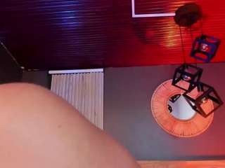 ann-rosse Live Webcam on CamSoda