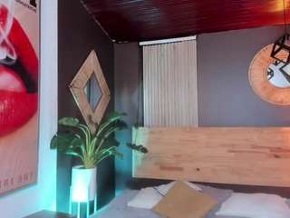 ann-rosse Live Webcam on CamSoda