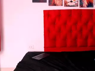 AriannaHott's Live Sex Cam Show