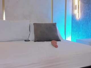 gipsela-gomez's CamSoda show and profile