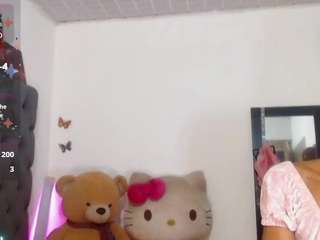 lucianadolll live cam preview