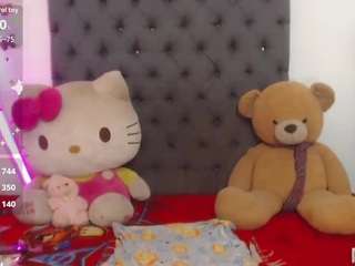 lucianadolll live cam preview
