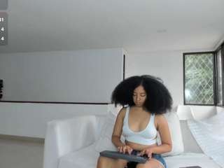 nahomi-miller webcam