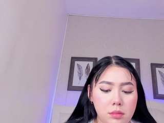 emilyy01 live webcam show