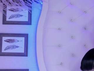 emilyy01 live webcam show