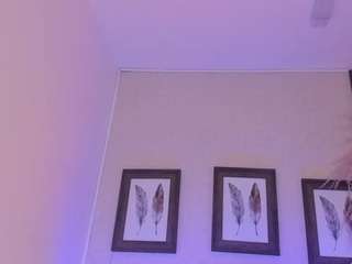 emilyy01 live webcam show