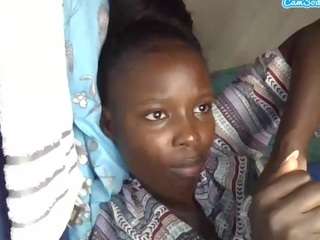 taliah-petite's CamSoda show and profile