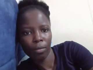 taliah-petite's CamSoda show and profile