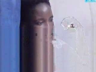 taliah-petite's CamSoda show and profile