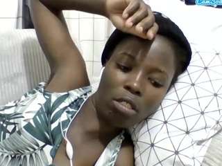 taliah-petite Live Webcam on CamSoda