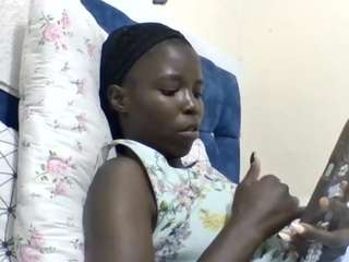 Taliah-petite live cam preview