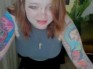 yourgift's CamSoda show and profile