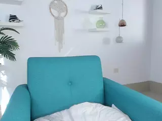 Aura-cute's Live Sex Cam Show