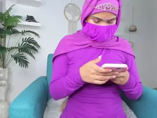 Aura-cute's Live Sex Cam Show