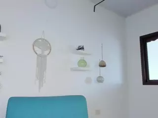 Aura-cute's Live Sex Cam Show