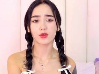 isabella-colinss