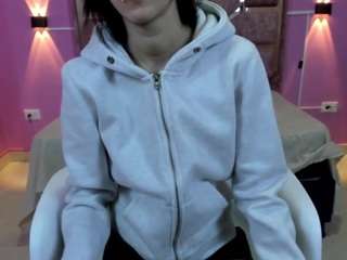 leslylove camsoda