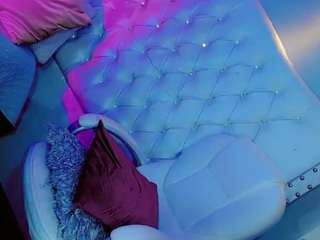 manuela-kingsley webcam model