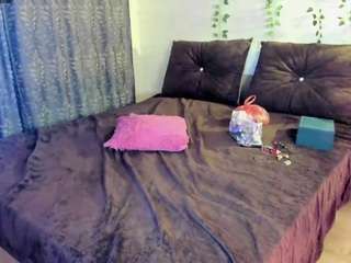 miaxmiss's CamSoda show and profile