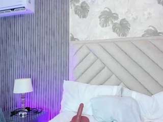 samanthaduque1 Live Webcam on CamSoda