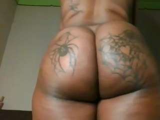 yourthickgyal webcam