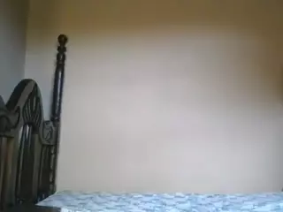 Yourthickgyal's Live Sex Cam Show
