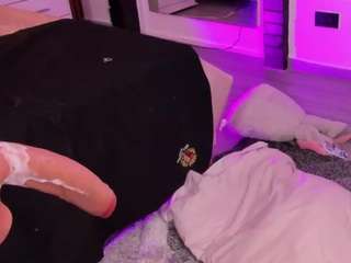 LUNAANGELL live cam preview