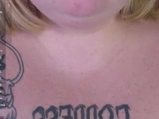 zarareign Live Webcam on CamSoda