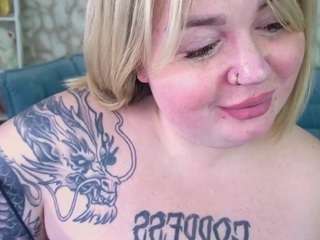 zarareign live cam profile