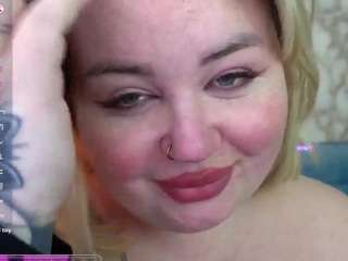 zarareign live cam profile