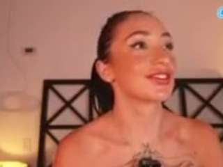 lunamystyque Live Webcam on CamSoda