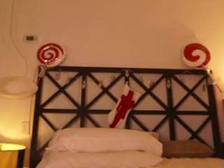 Live webcam model lunamystyque on Soda Cams