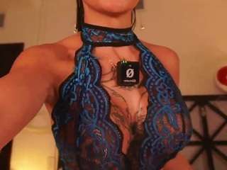 Live webcam model lunamystyque on Soda Cams