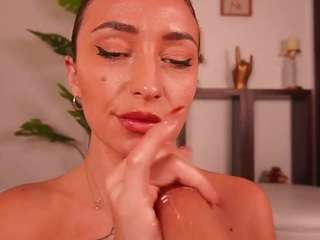 lunamystyque Live Webcam on CamSoda