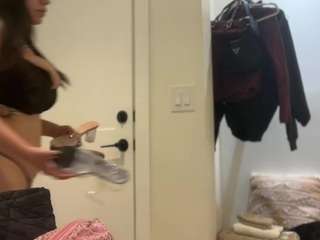 melztube's CamSoda show and profile