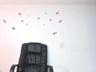 valeriezaens Live Webcam on CamSoda