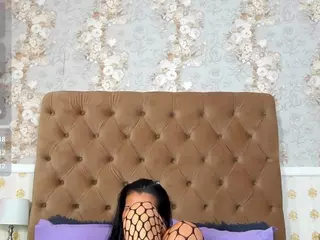 Vivian-Cross's Live Sex Cam Show