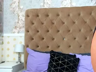 Vivian-Cross's Live Sex Cam Show