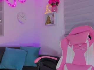 caroline-fox1 webcam
