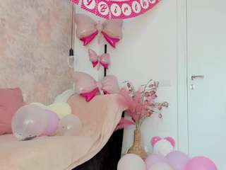 le modèle erikabeee1 est en webcam porno dans un show sur le site camsoda, il possède les tags suivants: ahegao,public,handjob,latina,lingerie,lovense,lush,natural,nature,no smoking,pov,pussy,anal,sexy,squirt,squirter,strip,striptease,tattoos,toys