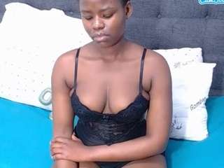 evelynnympho Live Webcam on CamSoda