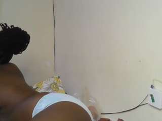 curvy-princess2