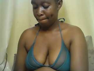 curvy-princess2 live cam preview