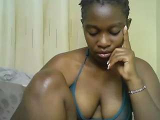 curvy-princess2 live cam preview