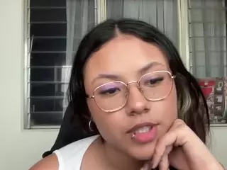 mariaela01's Live Sex Cam Show